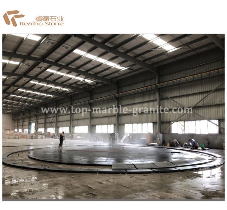 Angola black-flamed curved paver
